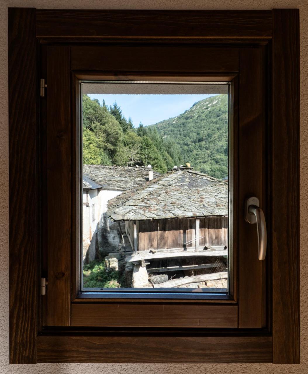 Hotel Rural Las Montanas De Pumar Besullo Exterior photo
