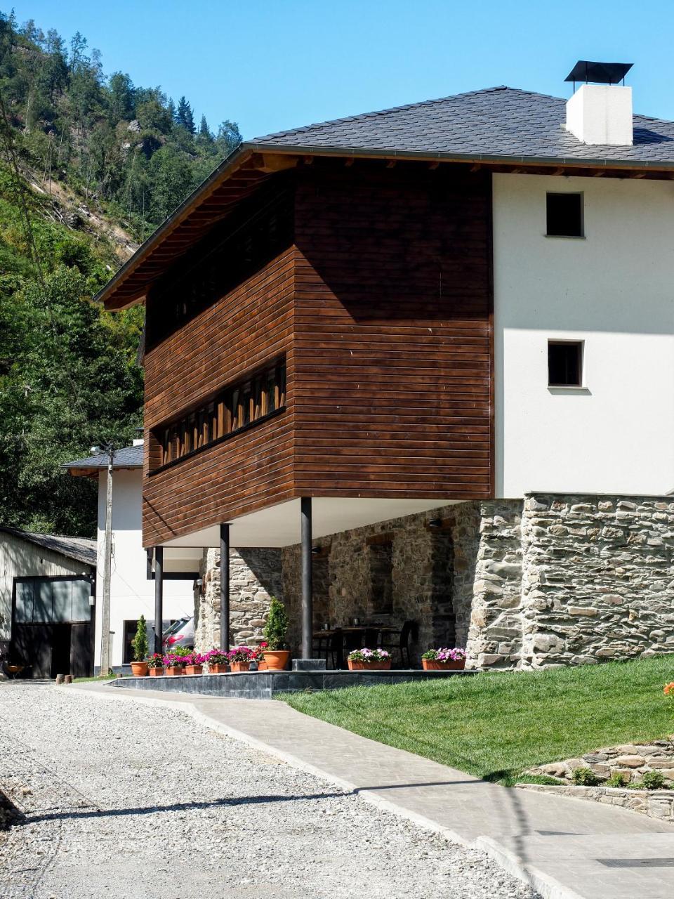 Hotel Rural Las Montanas De Pumar Besullo Exterior photo
